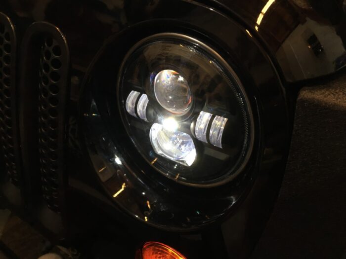 HKP 7" Round LED Parking Light Mode