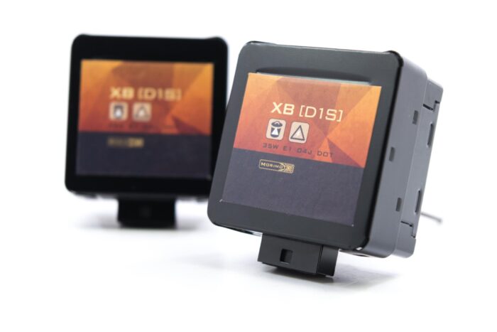 d1s-morimoto-xb-hid-headlight-bulbs-3