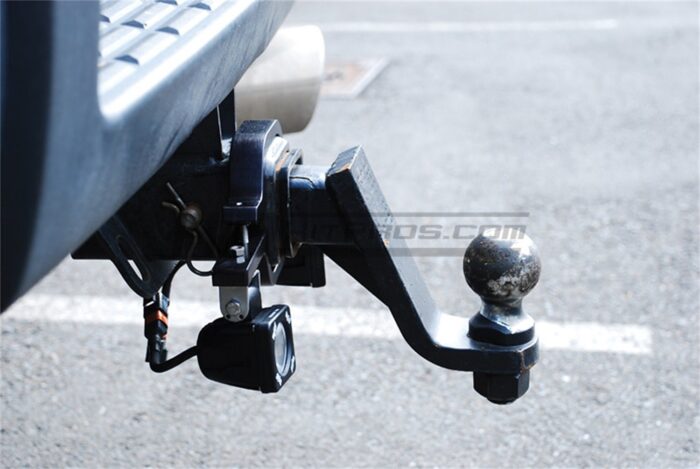vision-x-hitch-brakcet-with-lights-mounted