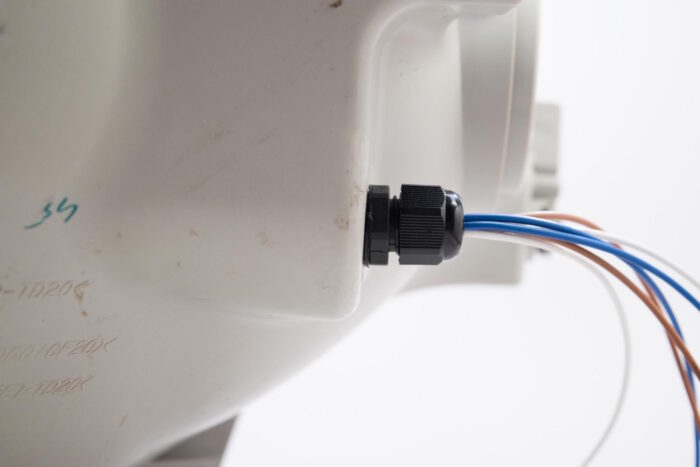 headlight-wiring-cable-glands-action-2