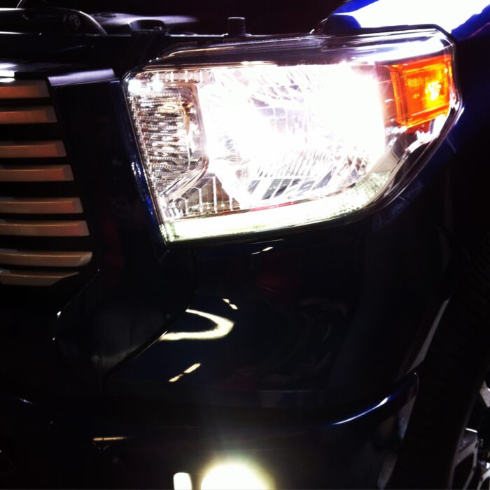 Toyota Tundra 5000k HYLUX CNLight Bi-Xenon HID System