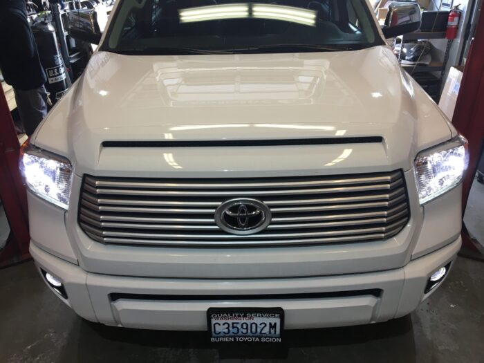 CNLight 5000k Toyota Tundra HYLUX HID Kit Bixenon