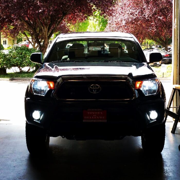 Toyota Tacoma HYLUX Bixenon HID Kit