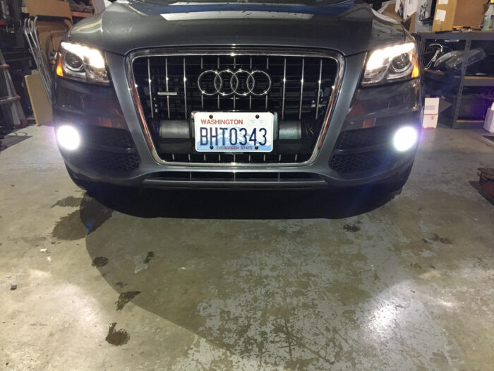 Audi Q5 5000k HID Fog Light Kit from HYLUX