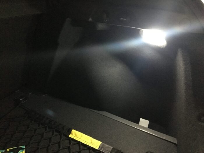 Hyundai Elantra Pure White LED Trunk Light
