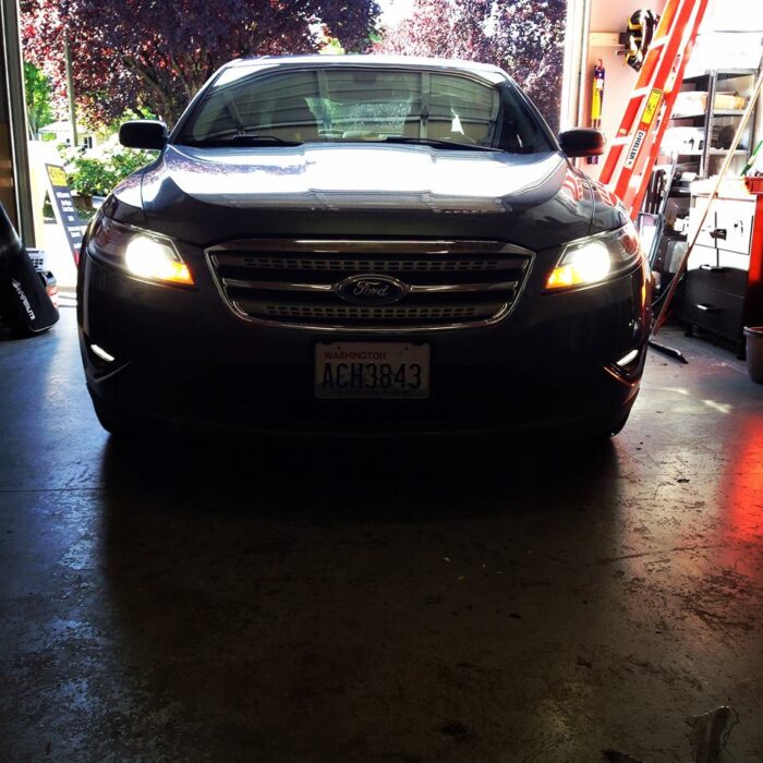 Ford Taurus HYLUX Low Beam HID Kit