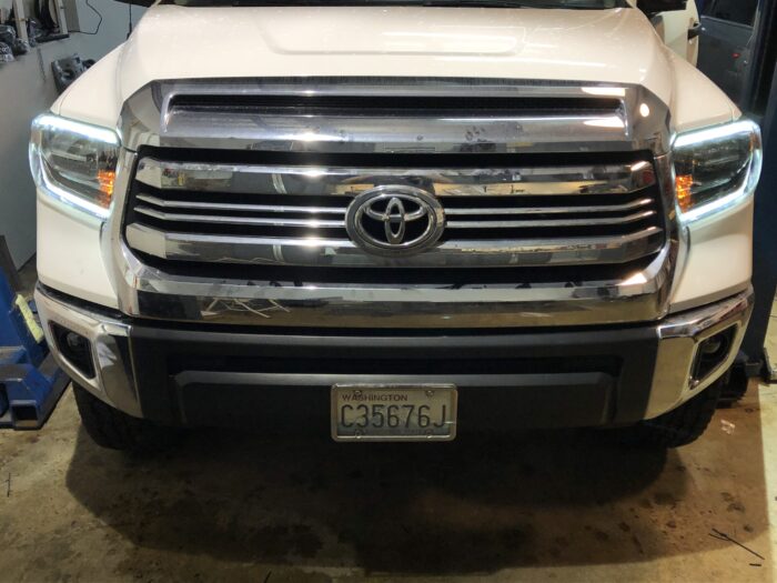 Toyota Tundra OEM LED Headlights