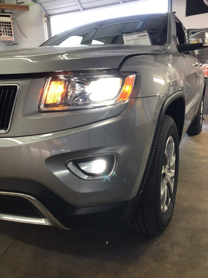 HYLUX 5000k HID Fog Light and Low Beam Kit