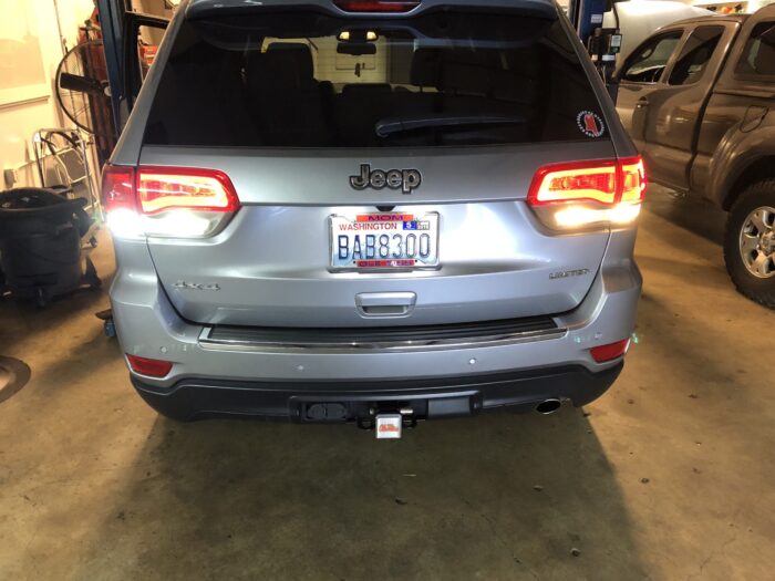 LW30 vs Incandescent Jeep Grand Cherokee Reverse Lights LW30 vs Incandescent Jeep Grand Cherokee Reverse Lights